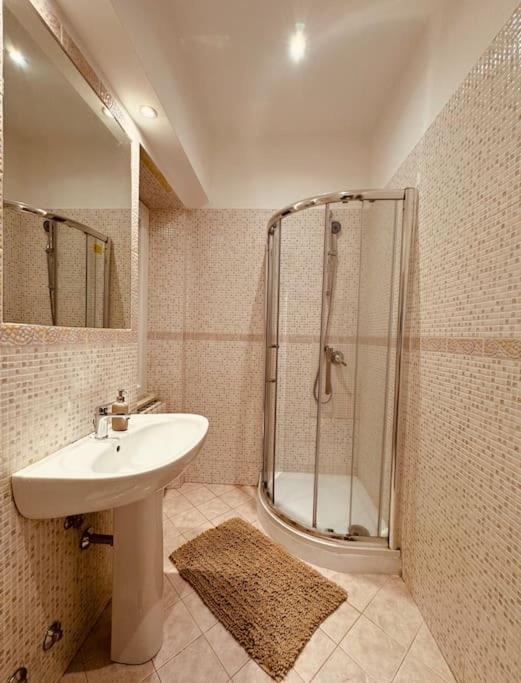 Al No60 Apartment Rom
